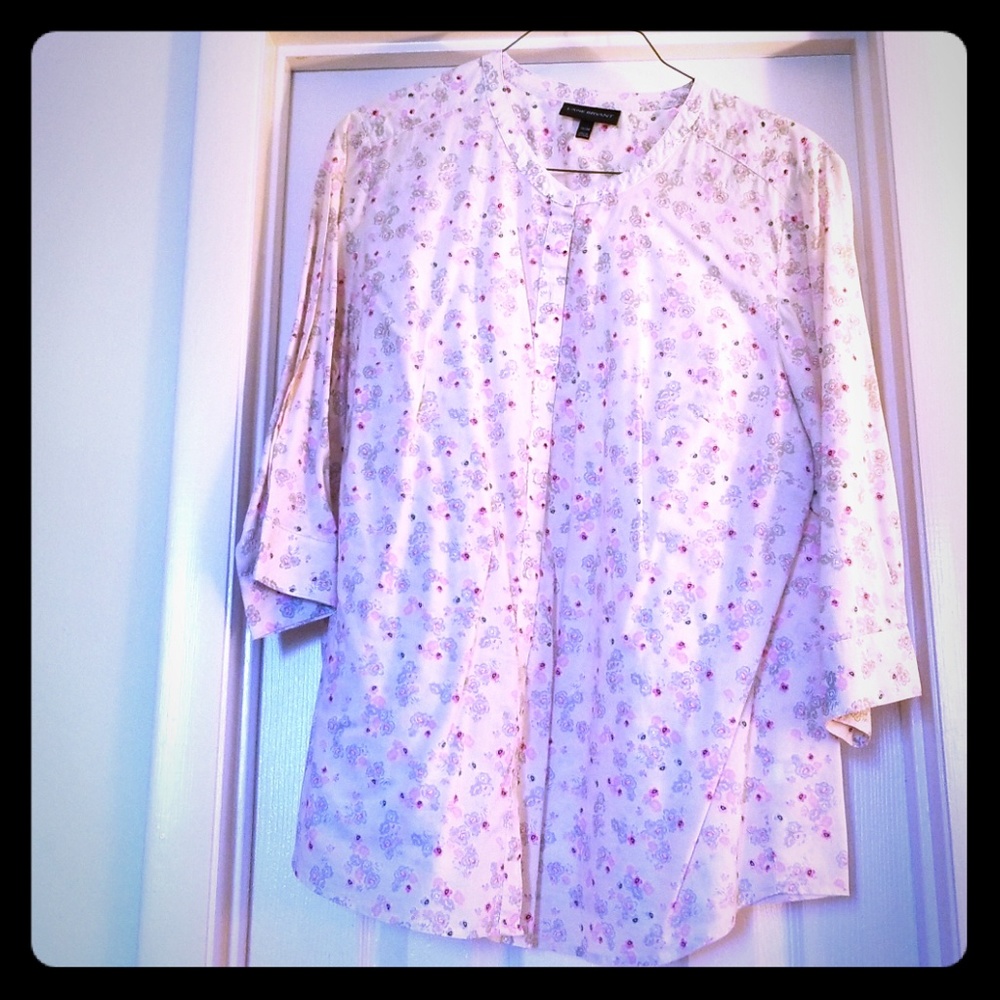 Women's 26/28 Lane Bryant Pink Floral Button-up